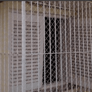 Tela de proteção contra pombos